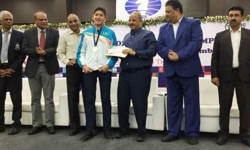 Казахстанец завоевал серебряную медаль на Всемирной Олимпиаде среди юношей