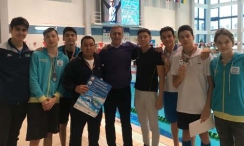 Казахстан выиграл «золото» по плаванию в Беларуси