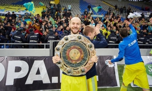 Маевский поздравил болельщиков «Астаны» с наступающим Новым годом 