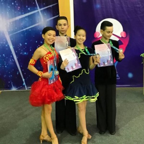 Танцоры из Актау завоевали весь комплект медалей на международном турнире по спортивным бальным танцам