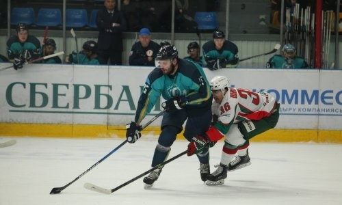 Фоторепортаж с матча ВХЛ «Торпедо» — «Барс» 2:0