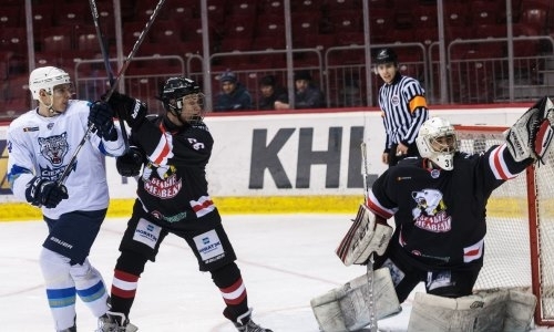 Фоторепортаж с матча МХЛ «Белые Медведи» — «Снежные Барсы» 4:1