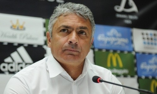 Лучший тренер Армении прокомментировал слухи о переговорах с «Шахтером»