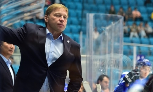 KHL.ru: «„Барыс“ „поздравил“ Корешкова со всенародным праздником, объявив о его отставке первого января»