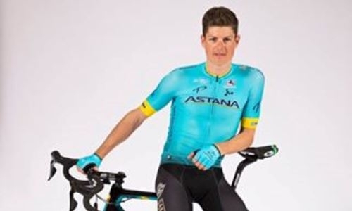 «Астана» представила гонщиков и их велосипеды 