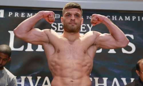 Претендент на титул Головкина Деревянченко узнал дату следующего боя