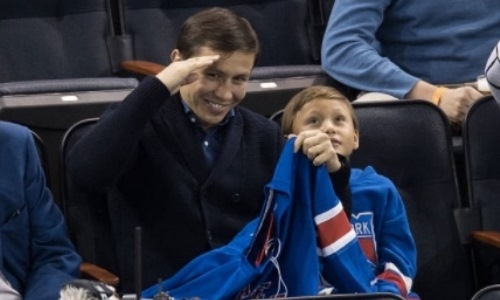 «Он агрессивный, как и GGG». Санчес оценил перспективы сына Головкина в хоккее