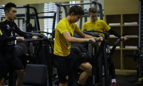 «Кайрат А» провел вечернюю тренировку в тренажёрном зале