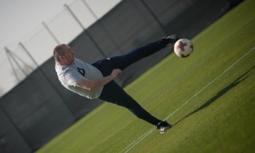 Как Стоилов проводил мастер-класс для игроков «Астаны»