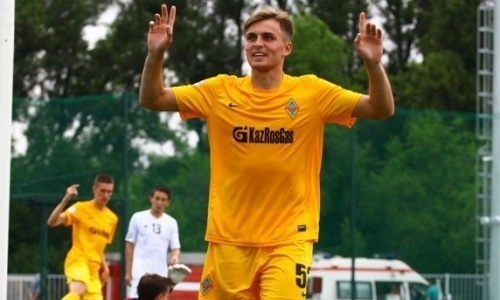 «Алтай» расстался с двумя футболистами