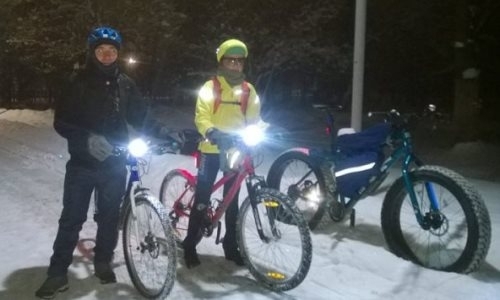 Алматинских велосипедистов не испугали лютые морозы