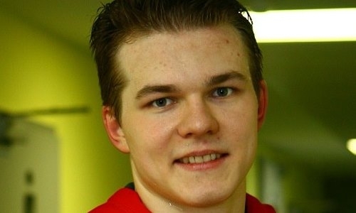 «В ВХЛ много парней, которые стараются пробиться в КХЛ». Защитник «Сарыарки» — о хоккее в Казахстане