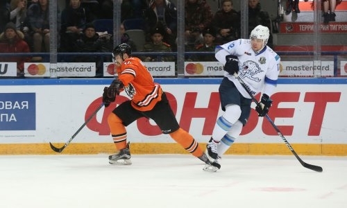 Фоторепортаж с матча КХЛ «Амур» — «Барыс» 3:1