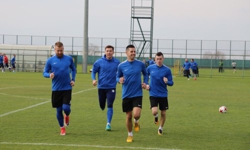 Фоторепортаж с тренировки «Иртыша» на УТС в Турции