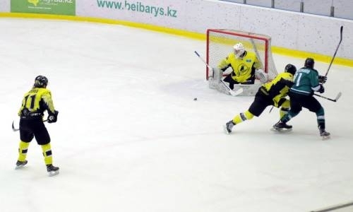 Фоторепортаж с матчей чемпионата РК «Бейбарыс» — «Темиртау» 1:2, 3:1