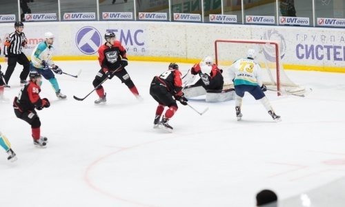 Фоторепортаж с матча ВХЛ «Нефтяник» — «Торпедо» 5:4