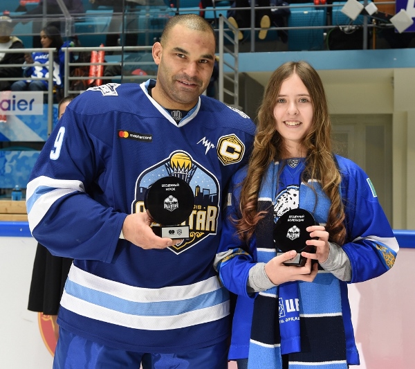 120 000 калорий, 2000 шайб и 4 часа на сон. Цифры Недели Звёзд хоккея в Астане