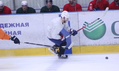 Фоторепортаж с тренировки «Торпедо» перед вылетом в Новокузнецк