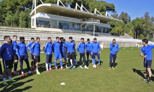 Фоторепортаж с тренировки «Иртыша» в Турции