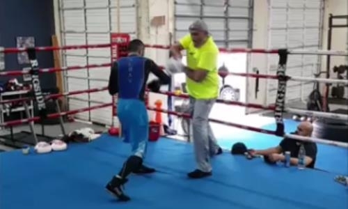 Шарибаев продолжает подготовку к титульному бою в США