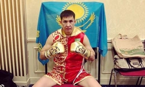 Двое казахстанских боксеров нокаутировали соперников в Москве