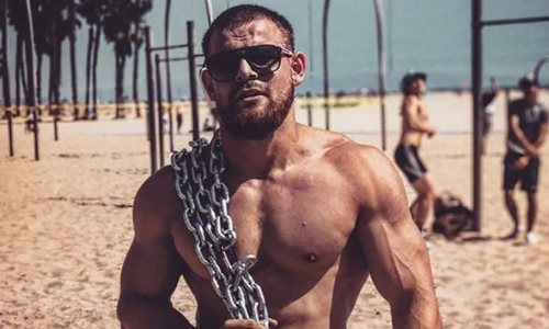 «В воркауте я все соки выжал». Казахстанский «Макгрегор» планирует дебютировать в ММА