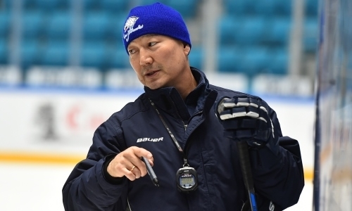 Мамбеталиев прокомментировал отсутствие Даллмэна и Доуса в сборной Казахстана