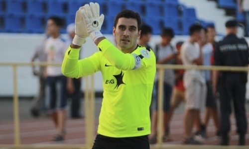 Давид Лория на просмотре в новом клубе