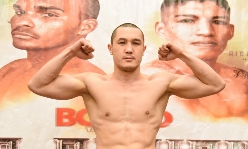 Рысбек прошёл взвешивание перед дебютным боем на профи-ринге