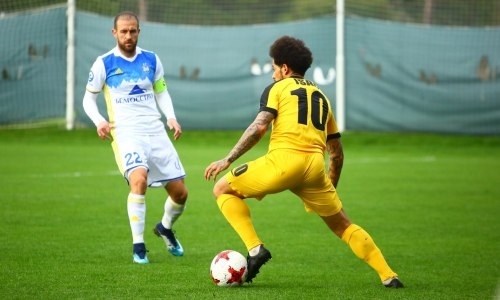 «Кайрат» минимально уступает БАТЭ после первого тайма