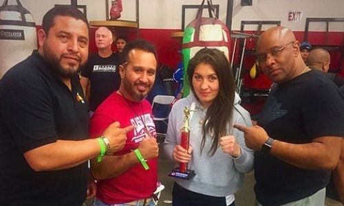 Казахстанка выиграла боксерский турнир в США