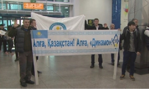 Казахстанских олимпийцев встретили в аэропорту Алматы