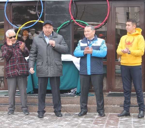 Флешмоб в поддержку казахстанских олимпийцев прошел в Алматы