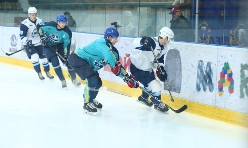 Фоторепортаж с матча МХЛ «Алтай» — «Сибирские Снайперы» 0:5