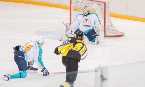 Видеообзор матча ВХЛ «Сарыарка» — «Торпедо» 1:5