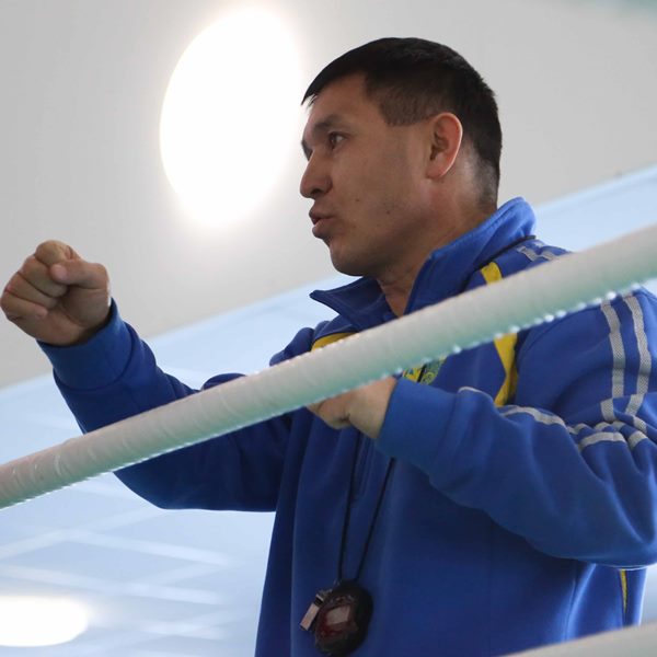 Сборные Казахстана и России проводят совместные тренировки в академии AIBA