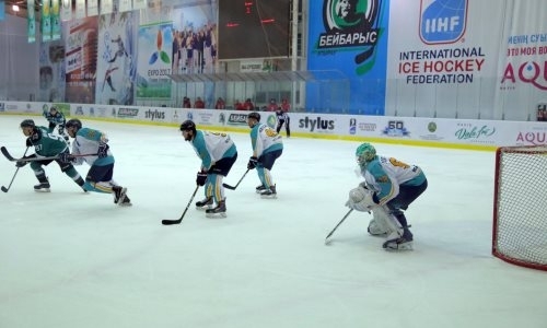 Фоторепортаж с матчей чемпионата РК «Бейбарыс» — «Алтай-Торпедо» 5:0, 2:1