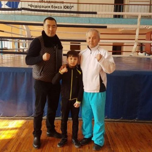 Бейбут Шуменов вернулся в родной Шымкент