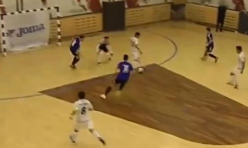 «Потанцевал вокруг вратаря и забил ударом спиной к воротам». «Евроспорт» восхитился «величественным» голом из чемпионата Казахстана