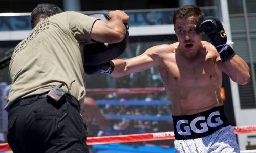 «Не что-то реалистичное». Журналист не верит, что Головкин отправил Ковалева в нокдаун