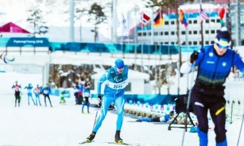 Александр Герлиц финишировал в десятке биатлонной гонки стоя на Паралимпиаде-2018