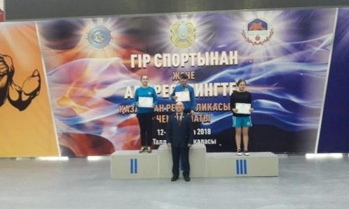 Акмолинская спортсменка установила рекорд Казахстана по гиревому спорту