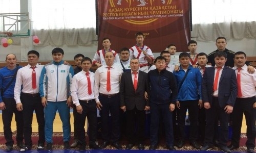 Впервые победителем чемпионата Казахстана по казакша курес стала сборная Акмолинской области