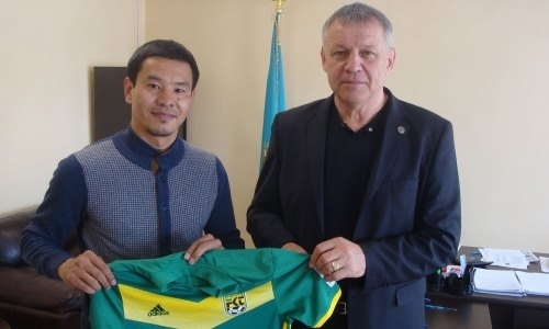 Танат Нусербаев подписал контракт с новым клубом