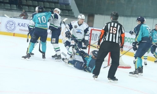 Фоторепортаж с матча плей-офф ВХЛ «Торпедо» — «Торос» 1:2