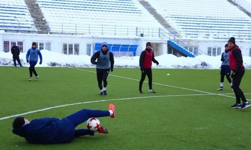 Фоторепортаж с тренировки «Акжайыка»