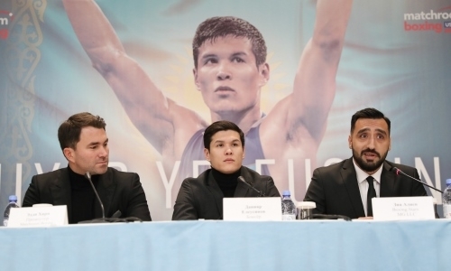 Фоторепортаж с пресс-конференции с участием Елеусинова и промоутера Хирна