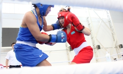 Фоторепортаж с финальных встреч и церемонии награждения на Кубке СНГ среди женщин в Щучинске