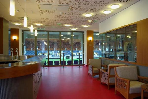 «Частично собор, частично музей». Чудесный стадион, на котором сыграет сборная Казахстана