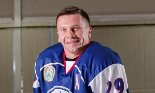 Победитель Азиатских игр в Саппоро тренируется со сборной Казахстана